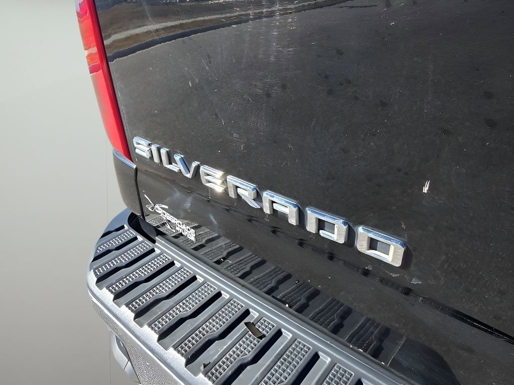 Used 2022 Chevrolet Silverado 2500 LT w/ Convenience Package image 10