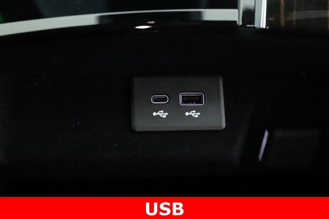 Used 2025 Cadillac Escalade ESV Premium Luxury w/ Touring Package image 28