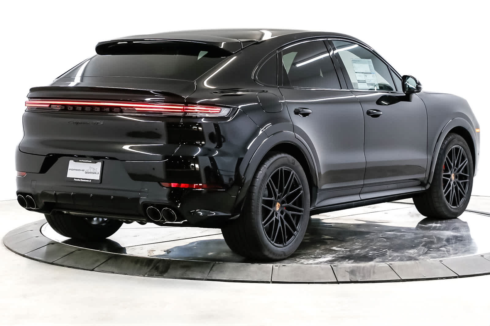 New 2026 Porsche Cayenne GTS AWD/4WD image 9