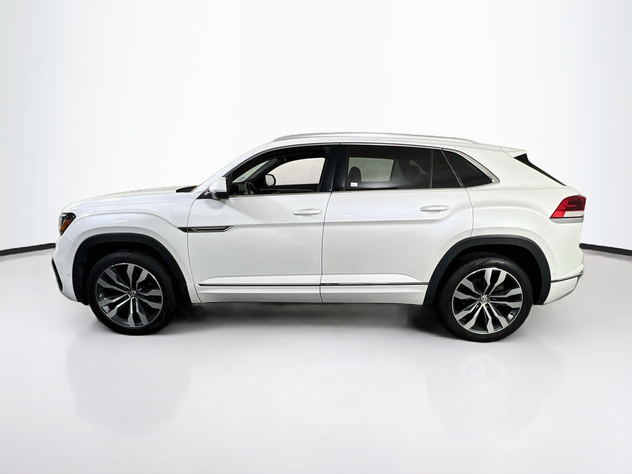 Used 2023 Volkswagen Atlas Cross Sport SEL Premium R-Line AWD/4WD image 8