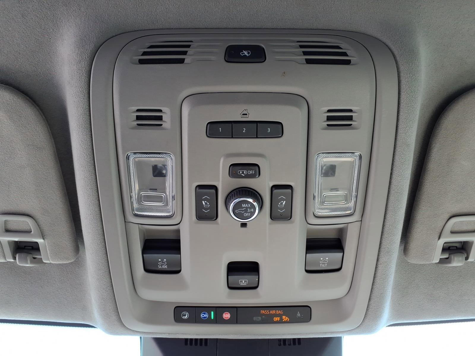Used 2021 Cadillac Escalade Premium Luxury Platinum RWD image 22