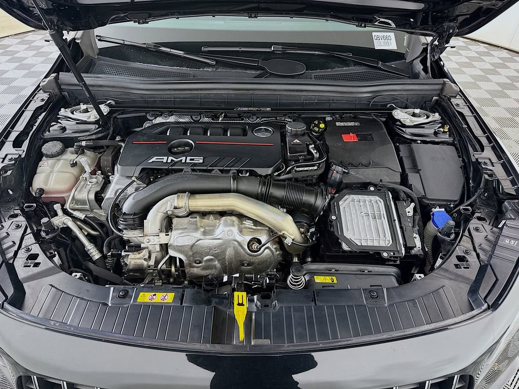 Used 2024 Mercedes-Benz GLB 35 AMG 4MATIC image 30