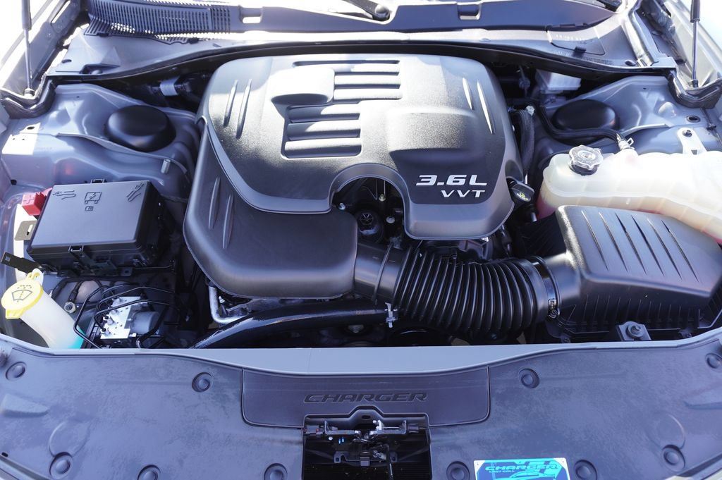 Used 2023 Dodge Charger SXT w/ Plus Group RWD image 21