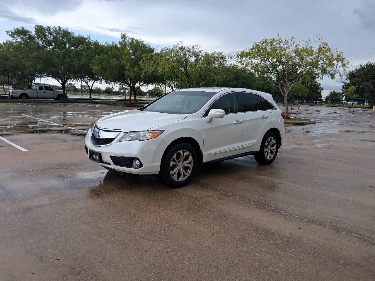 Used 2013 Acura RDX w/ Technology Package FWD image 2
