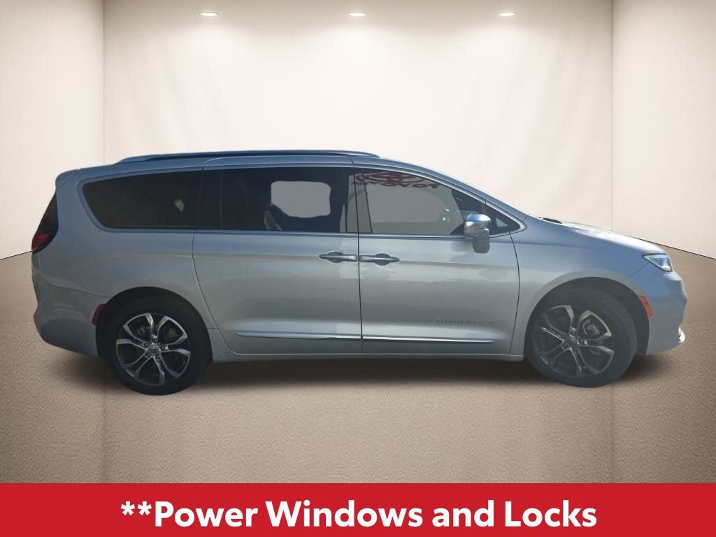 Used 2022 Chrysler Pacifica Pinnacle image 9