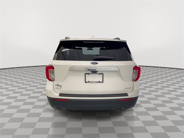 Used 2022 Ford Explorer XLT image 9