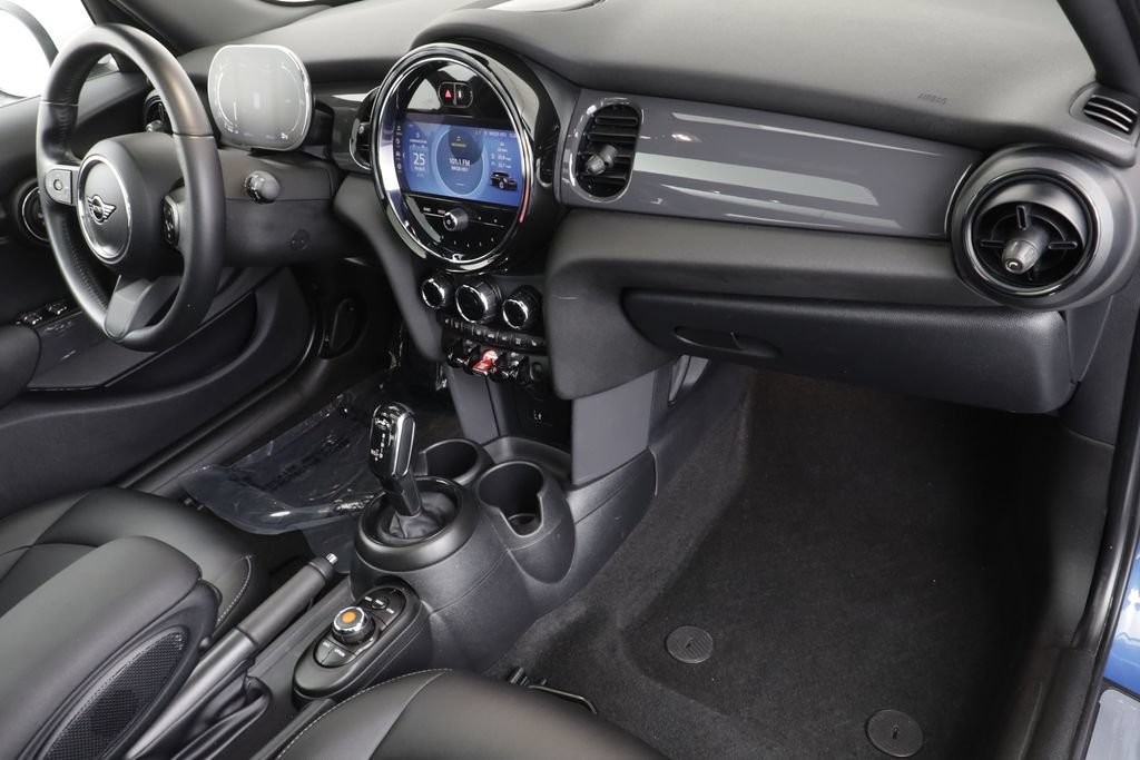 Used 2022 MINI Cooper 4-Door Hardtop FWD image 21