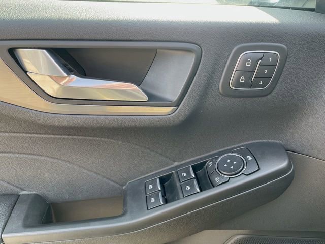 Used 2022 Ford Escape Titanium w/ Class II Trailer Tow Package image 24