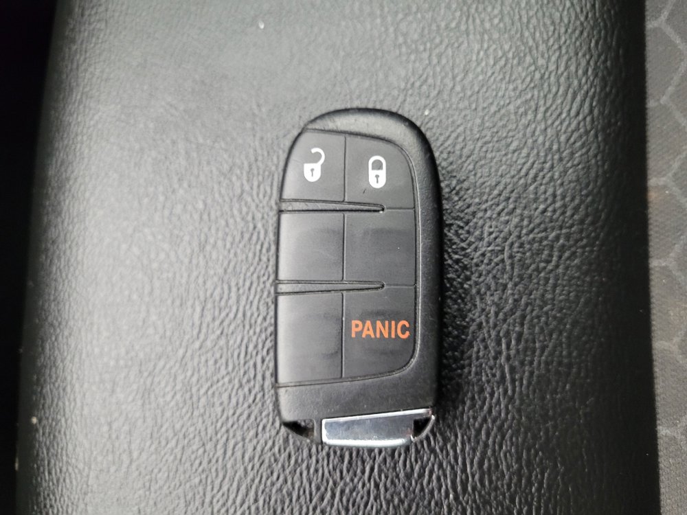 Used 2019 Jeep Compass Latitude image 32