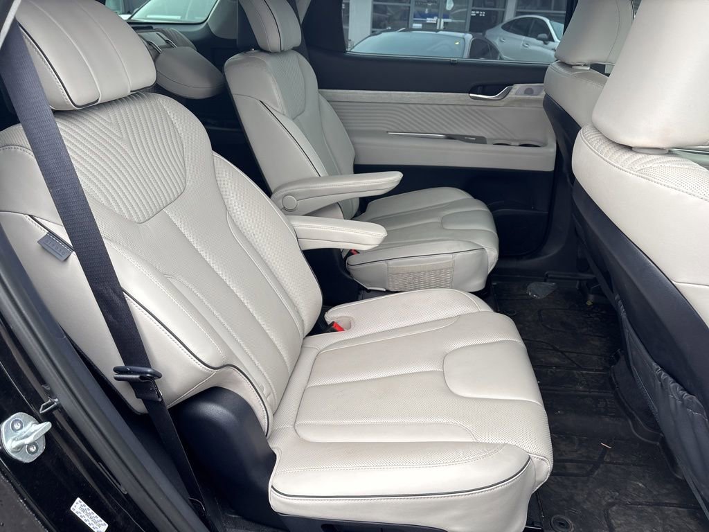 Used 2023 Hyundai Palisade Calligraphy w/ Cargo Package image 10