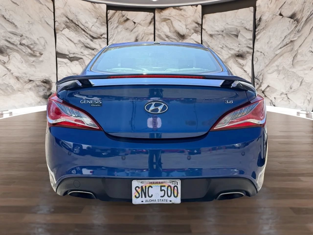 Used 2015 Hyundai Genesis 3.8 RWD image 3