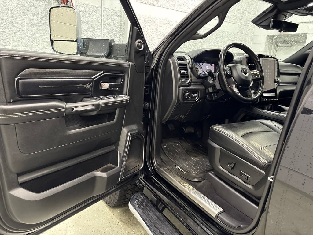 Used 2022 RAM 2500 Limited AWD/4WD image 15