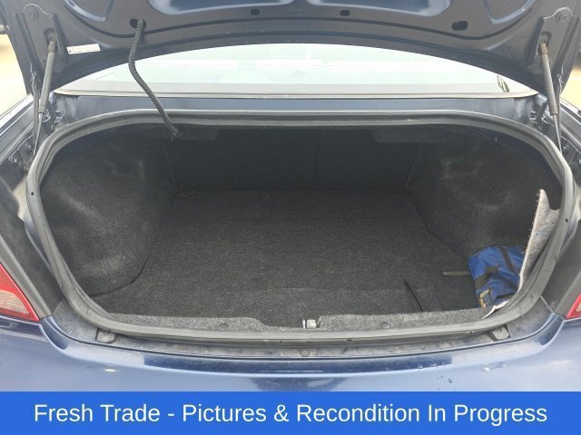 Used 2005 Chrysler Sebring Touring FWD image 18