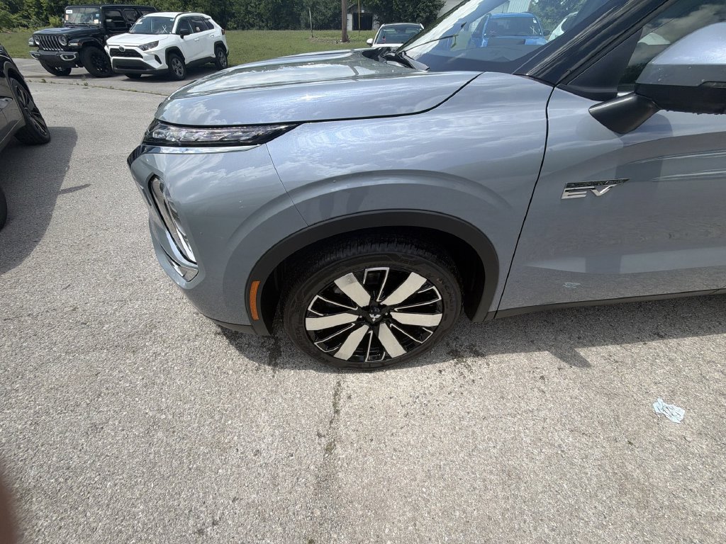 New 2026 Mitsubishi Outlander SE AWD/4WD image 10