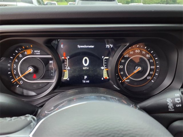 New 2025 Jeep Wrangler Sahara image 23