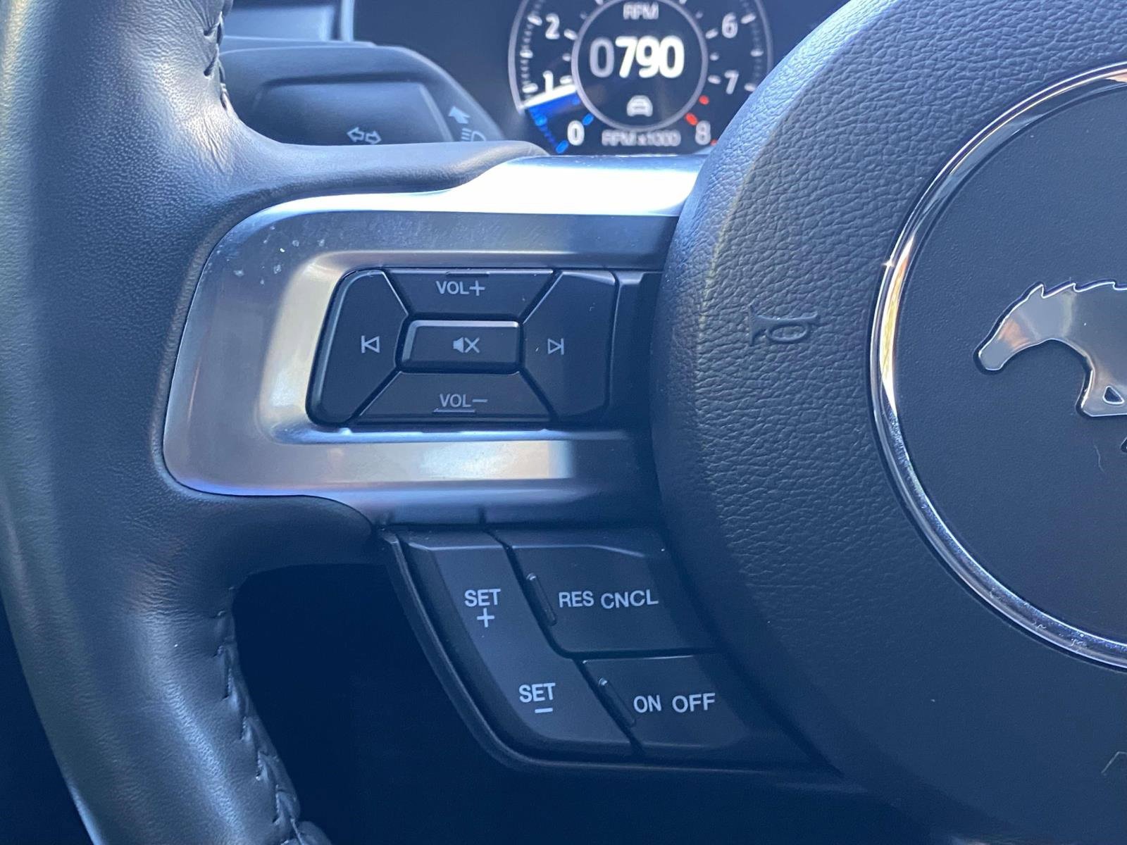 Used 2018 Ford Mustang GT Premium w/ Equipment Group 401A image 18