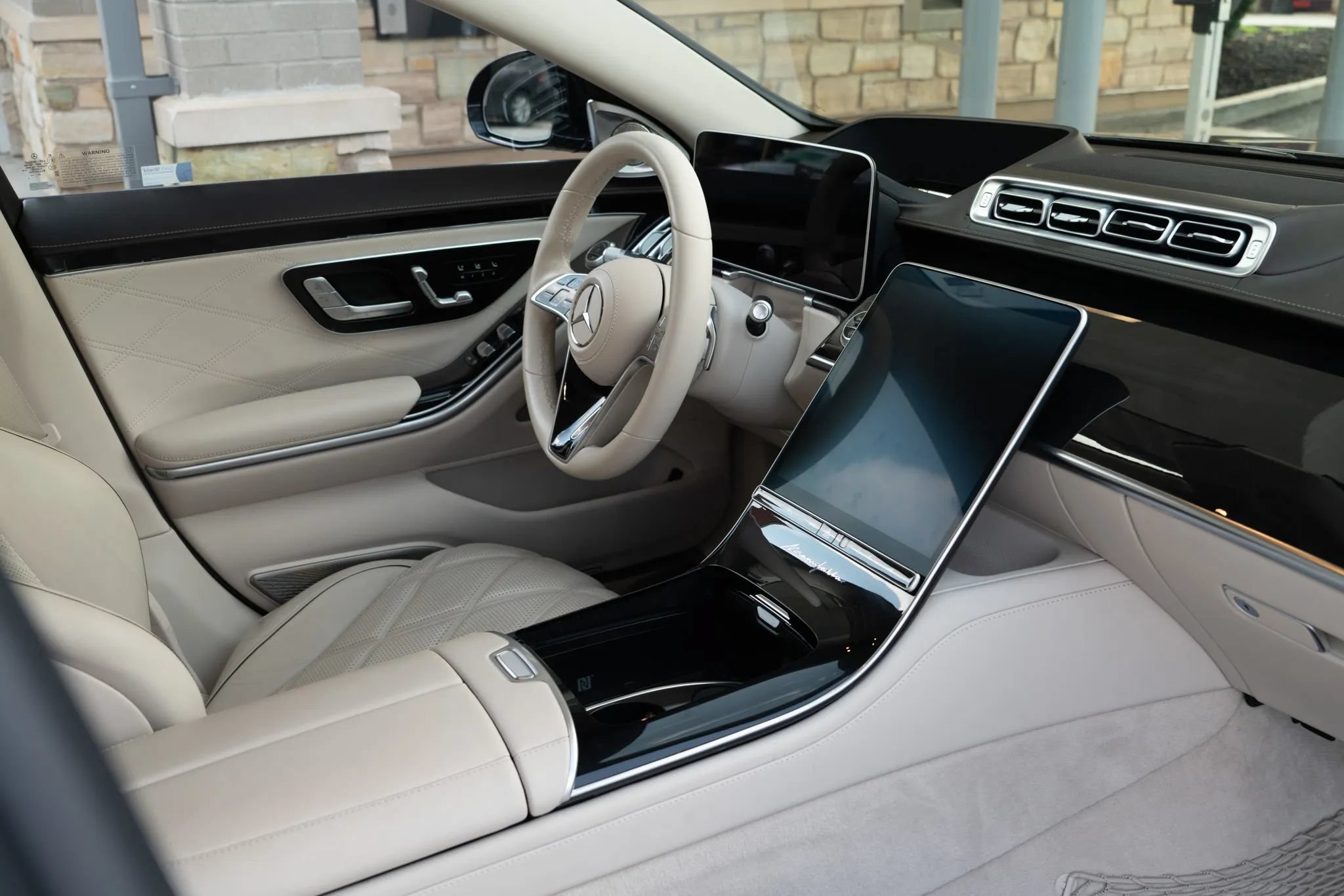 Used 2023 Mercedes-Benz Maybach S 680 4MATIC image 63