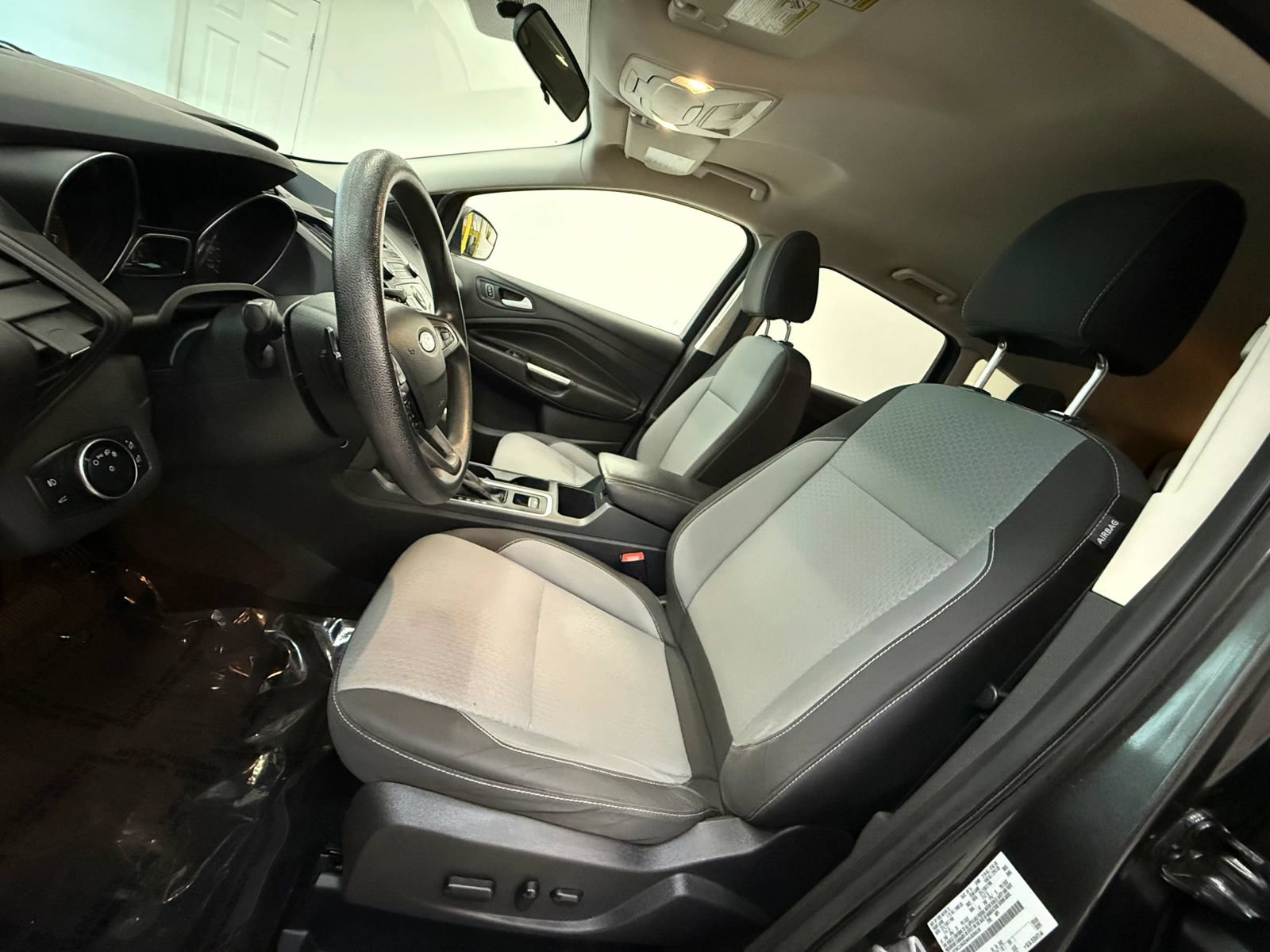 Used 2017 Ford Escape SE AWD/4WD image 17