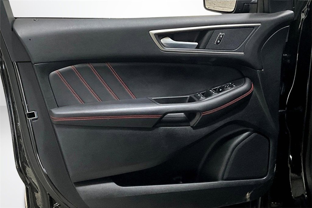 Used 2023 Ford Edge ST-Line image 20