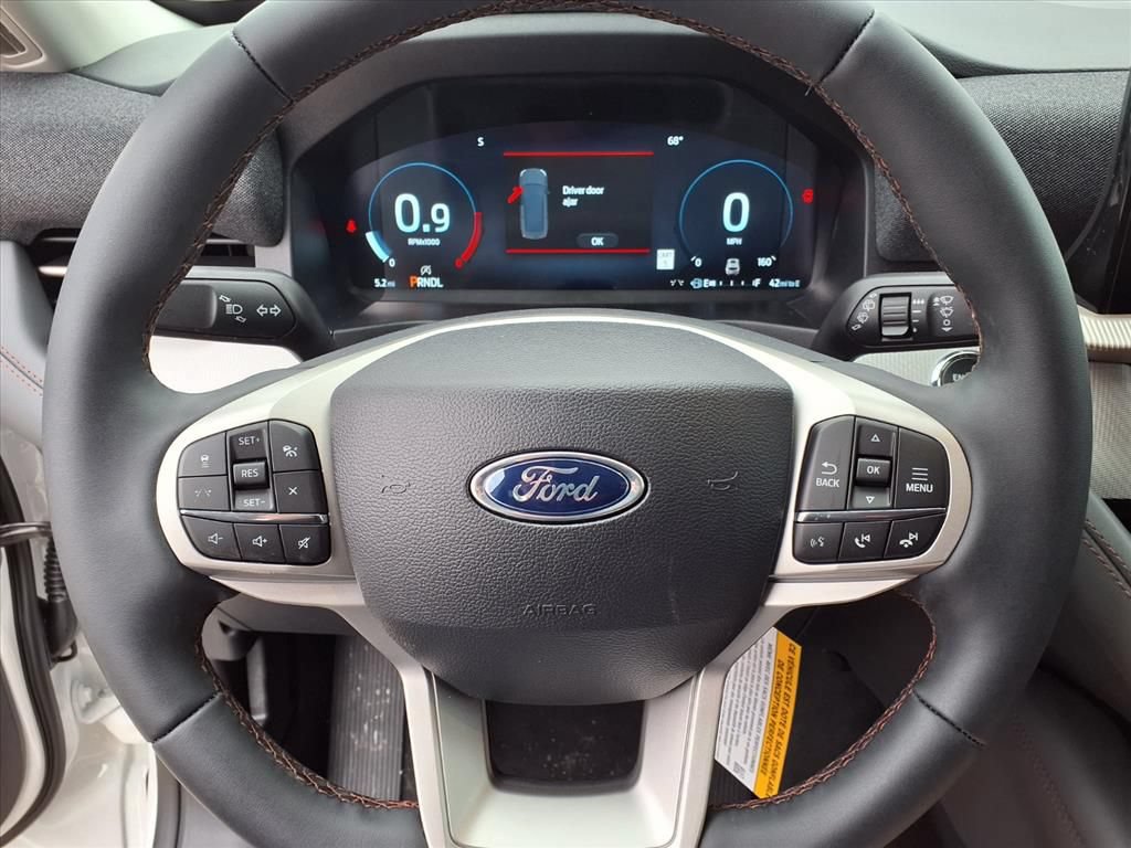 New 2026 Ford Explorer Active RWD image 16