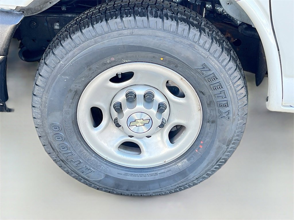 Used 2022 Chevrolet Express 2500 w/ Driver Convenience Package image 24