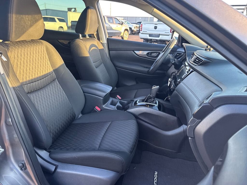 Used 2019 Nissan Rogue S AWD/4WD image 12