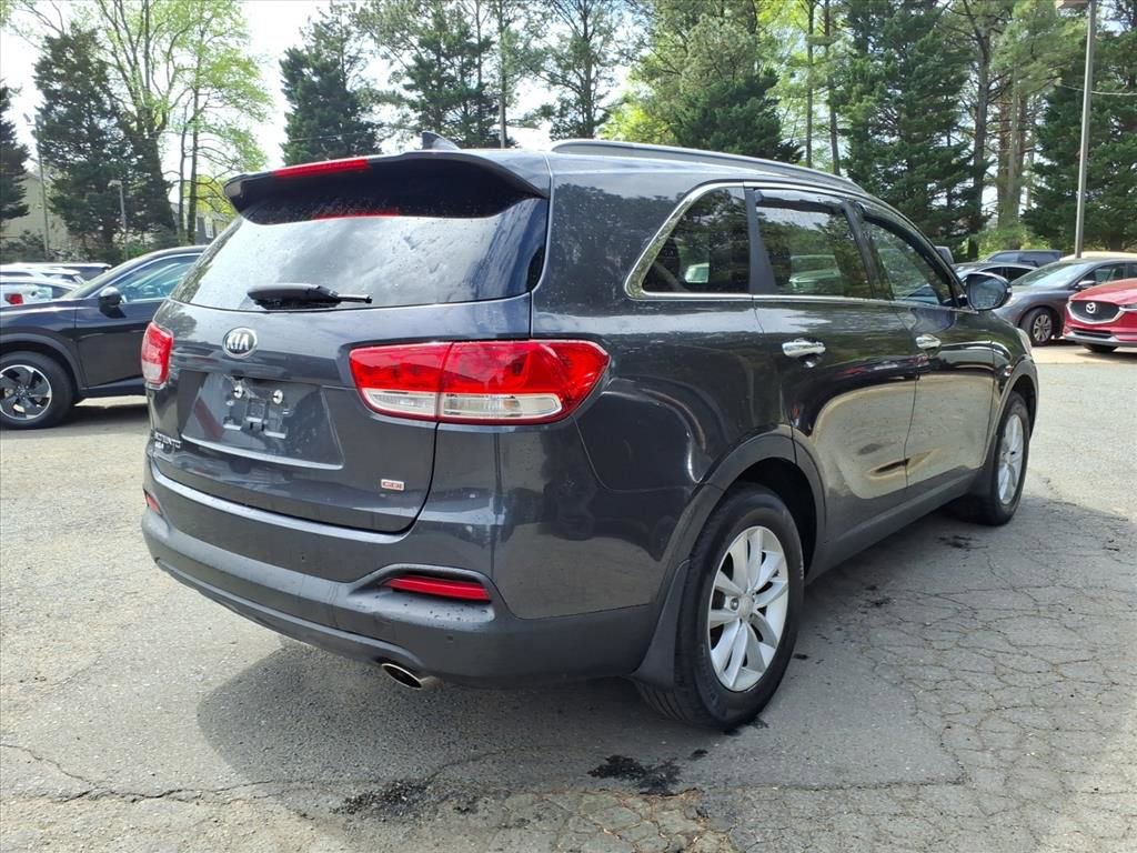 Used 2017 Kia Sorento LX w/ LX Convenience Package image 31