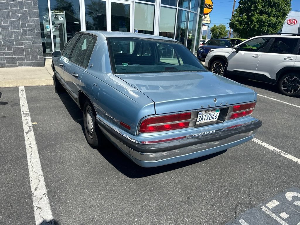 Used 1992 Buick Park Avenue FWD image 3