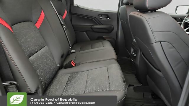 Used 2024 Chevrolet Colorado Z71 w/ Z71 Convenience Package 2 AWD/4WD image 24