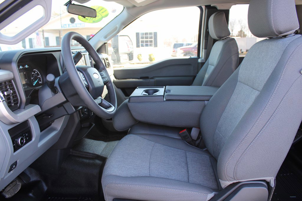 Used 2024 Ford F350 XL w/ XL Chrome Package image 18