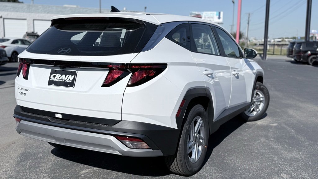 New 2026 Hyundai Tucson SE image 7