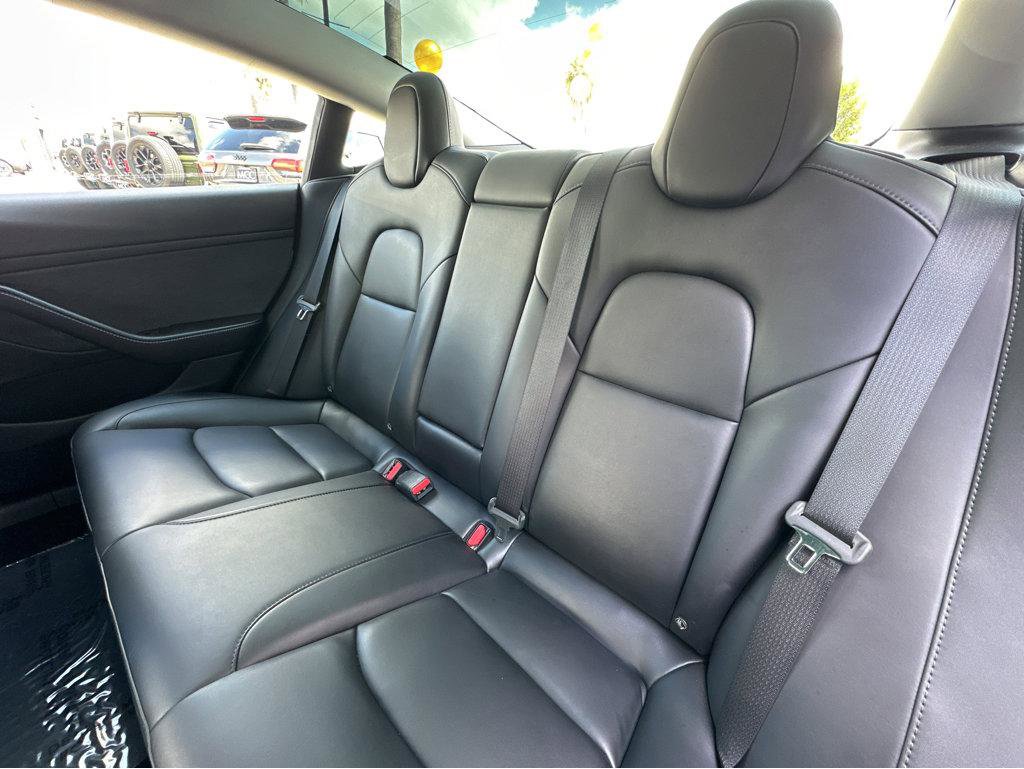 Used 2023 Tesla Model 3 Standard Range RWD image 9
