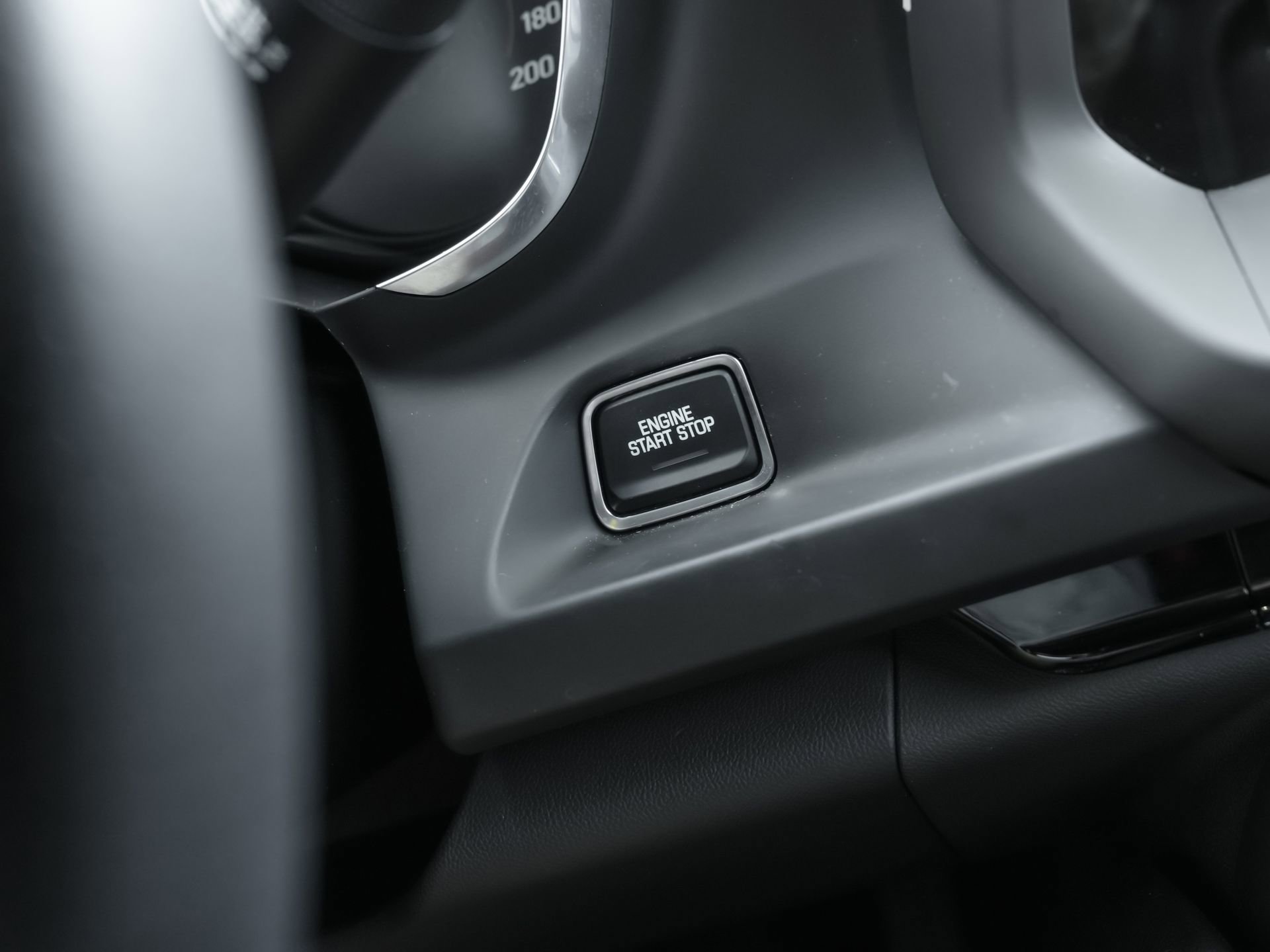 Used 2018 Chevrolet Camaro SS w/ Redline Edition RWD image 20