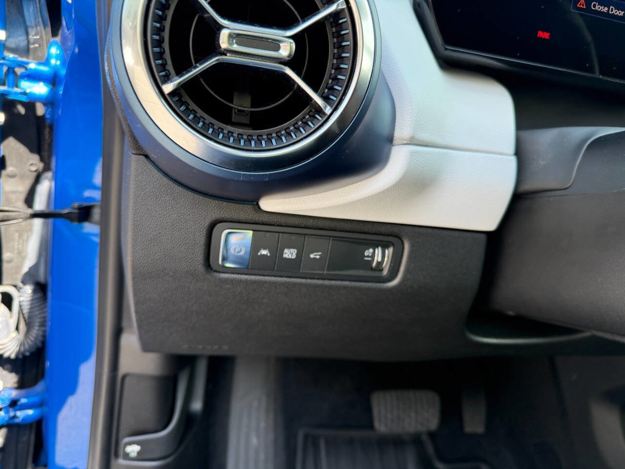 Used 2024 Chevrolet Equinox EV LT w/ LPO, All-Weather Mat Package image 28