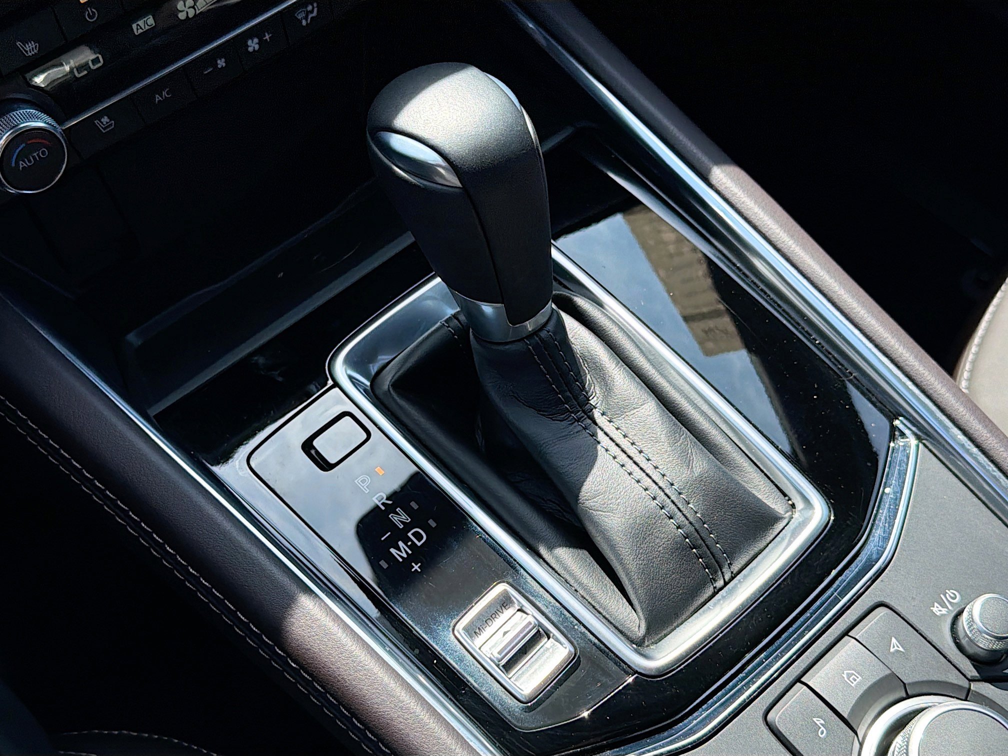 Used 2025 MAZDA CX-5 Signature image 29