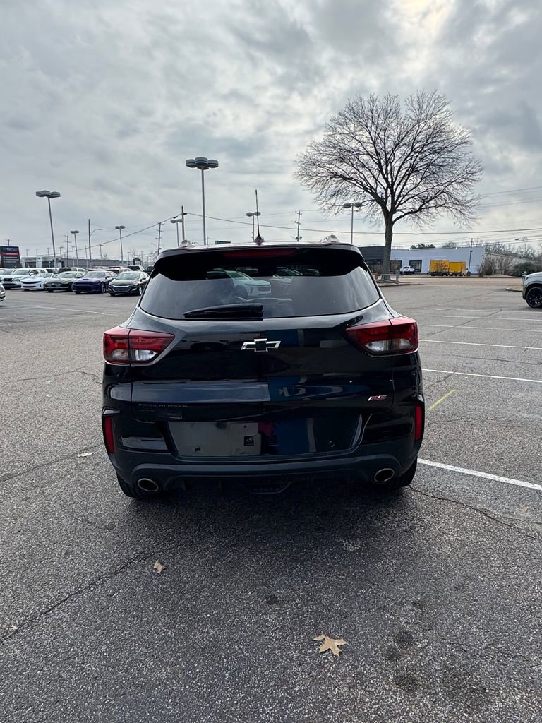 Used 2023 Chevrolet TrailBlazer RS w/ Sun and Liftgate Package image 6