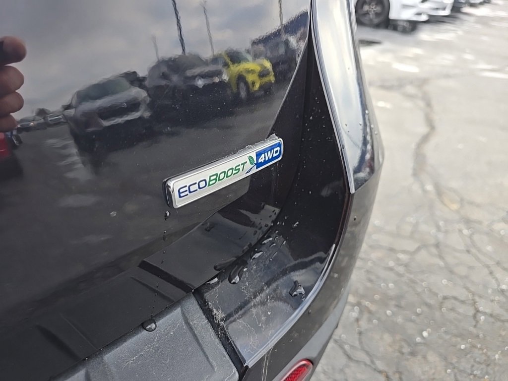 Used 2020 Ford Explorer XLT w/ Equipment Group 202A image 5