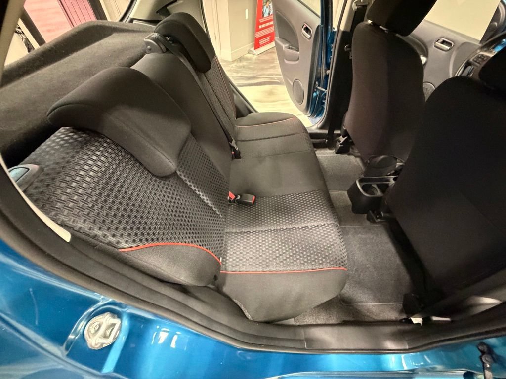 Used 2011 MAZDA MAZDA2 Touring FWD image 39