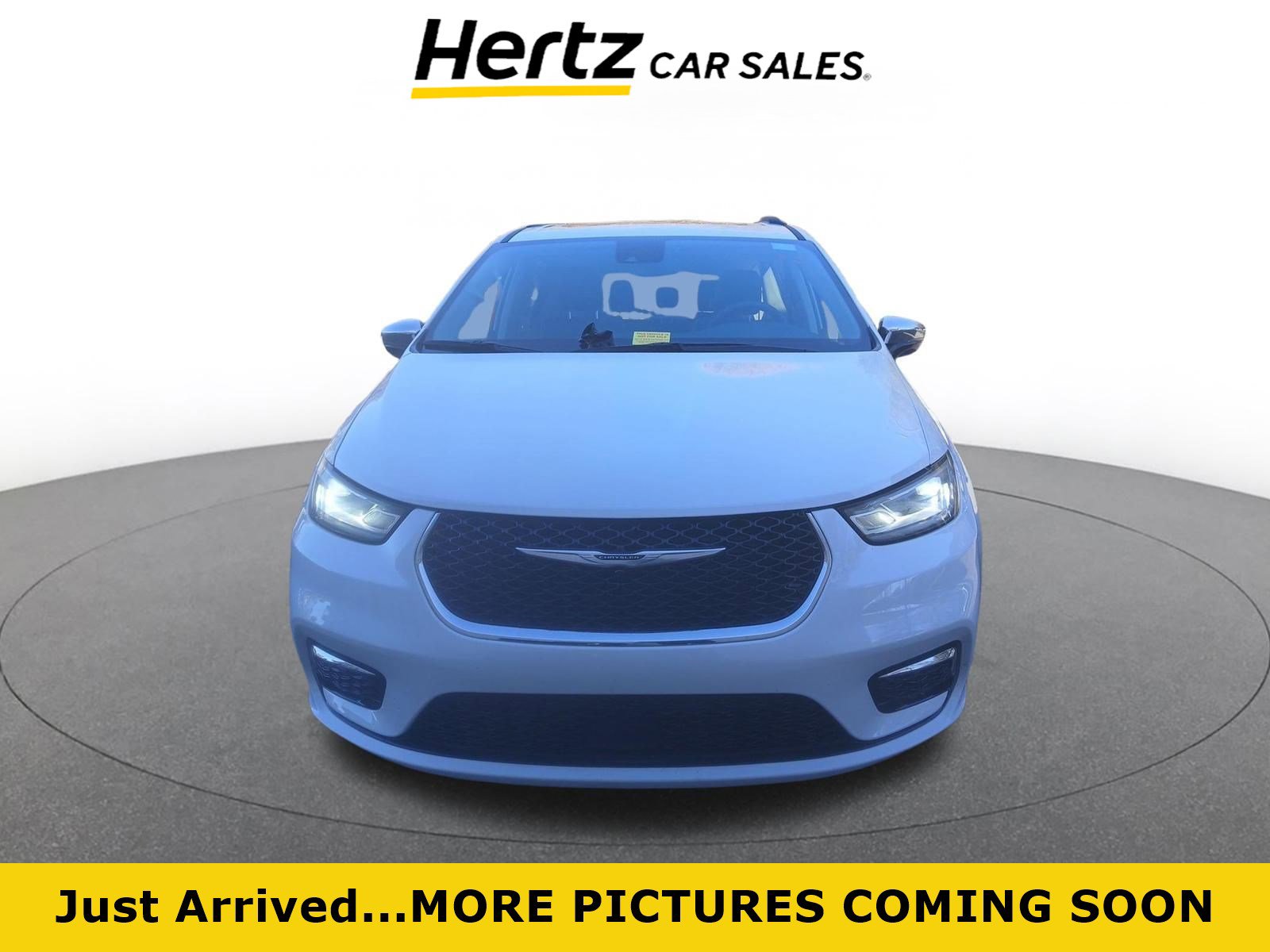 Used 2023 Chrysler Pacifica Limited video 1