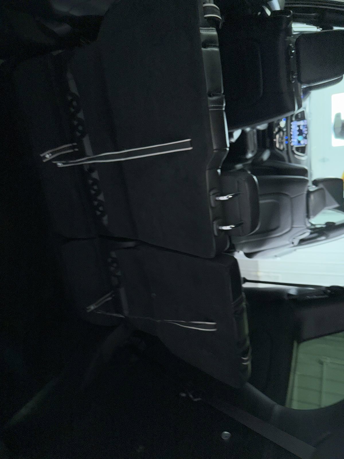 Used 2024 Chrysler Pacifica Select image 15