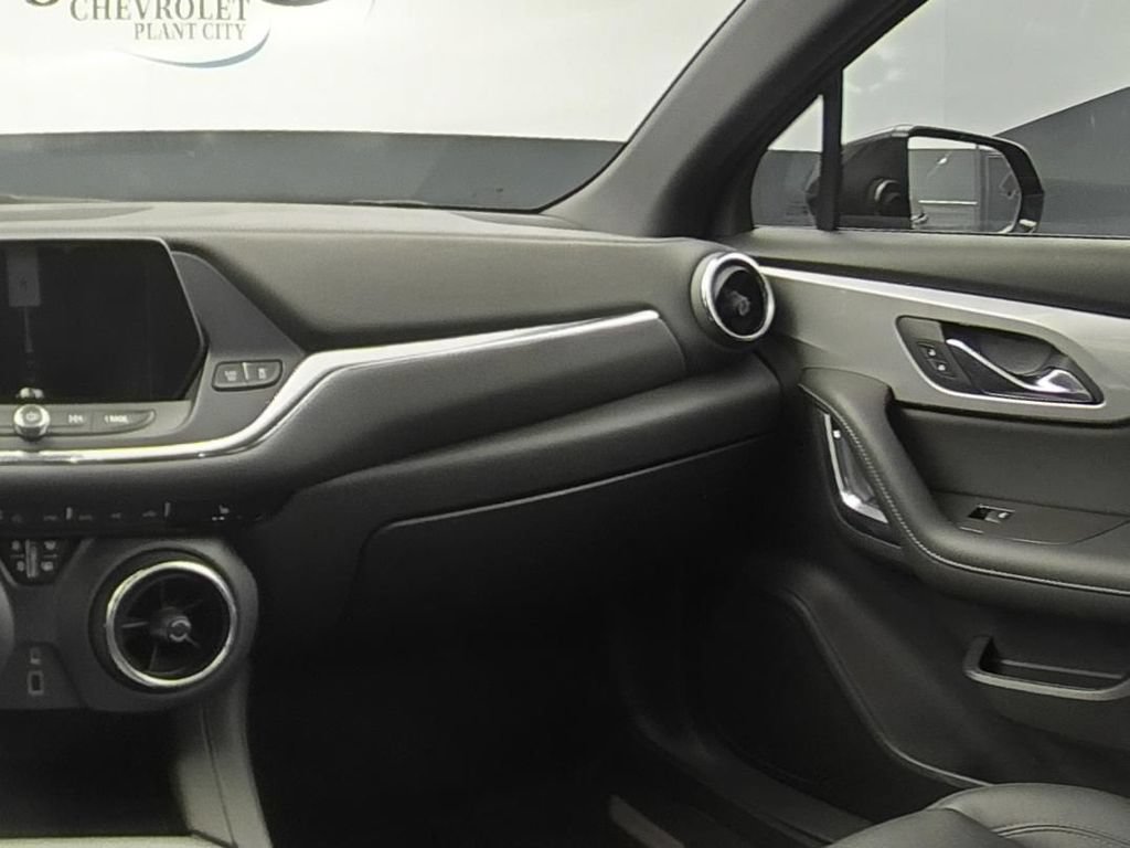 Used 2022 Chevrolet Blazer LT AWD/4WD image 15