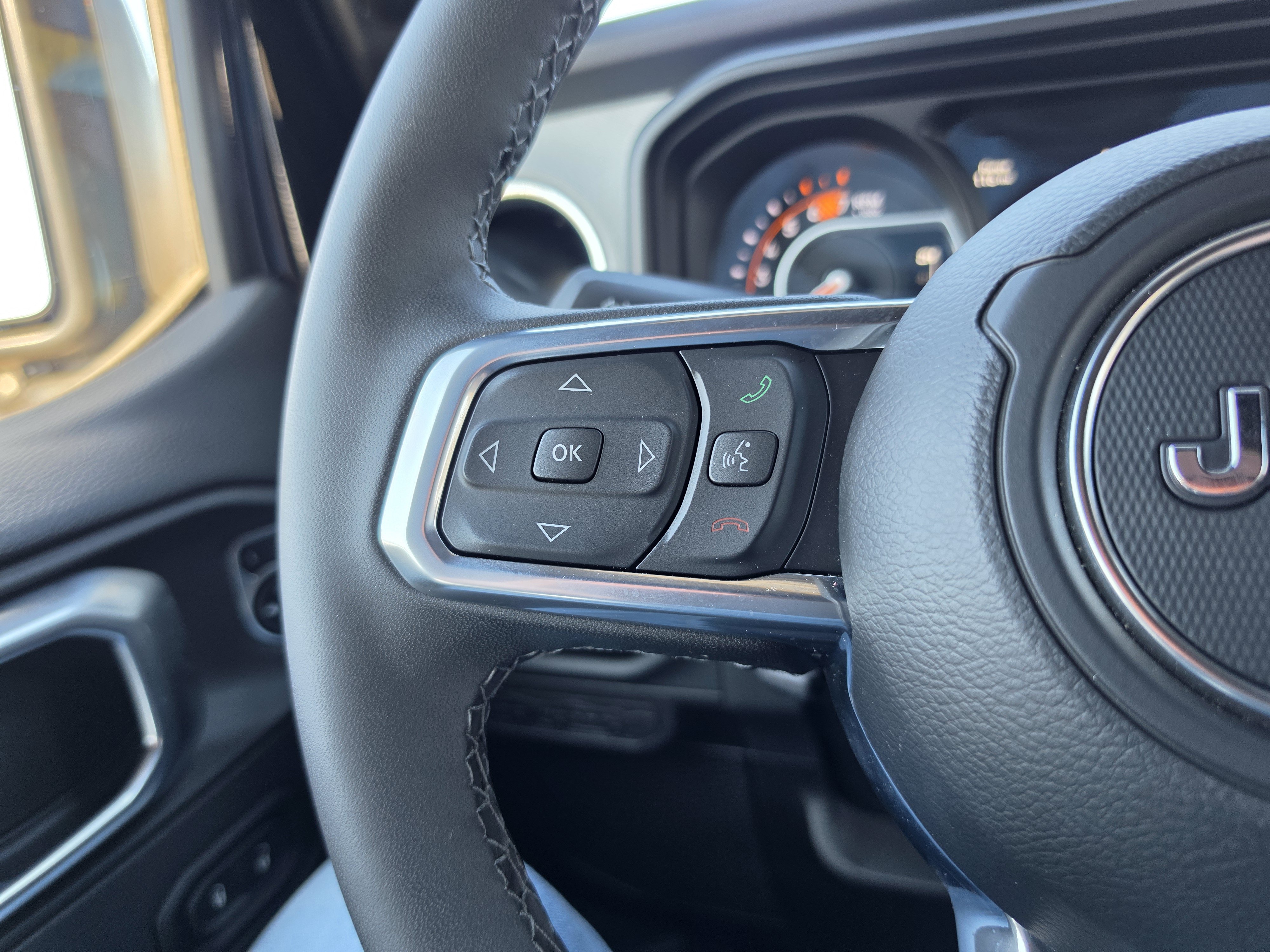 Used 2026 Jeep Wrangler Unlimited Sahara AWD/4WD image 20