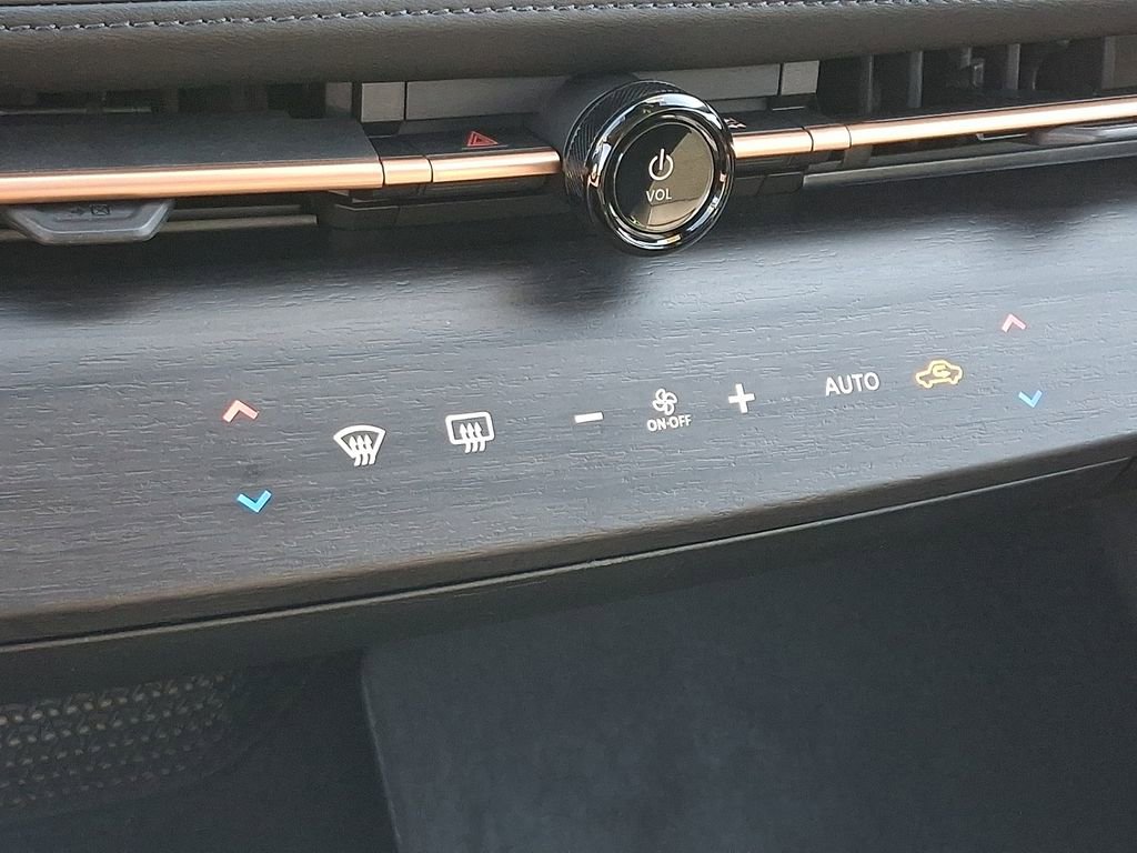 Certified 2024 Nissan Ariya AWD image 16
