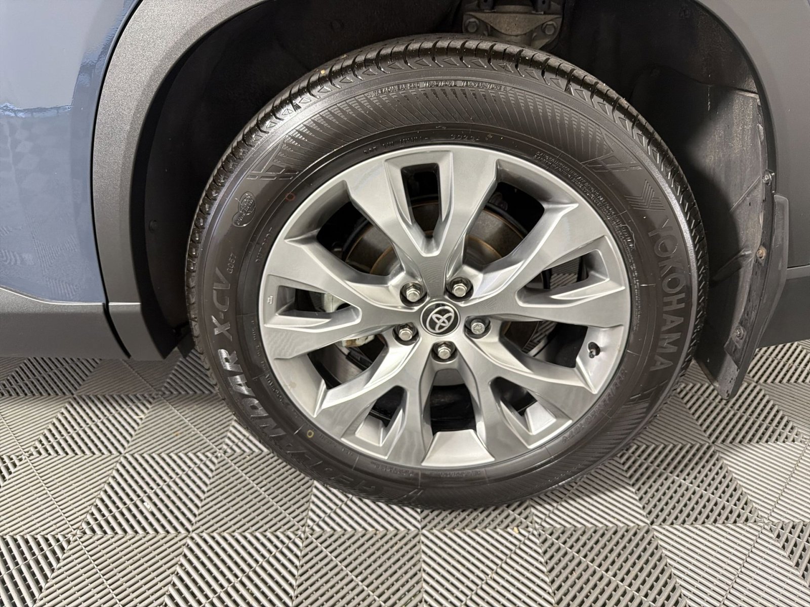 Used 2024 Toyota Grand Highlander XLE image 12