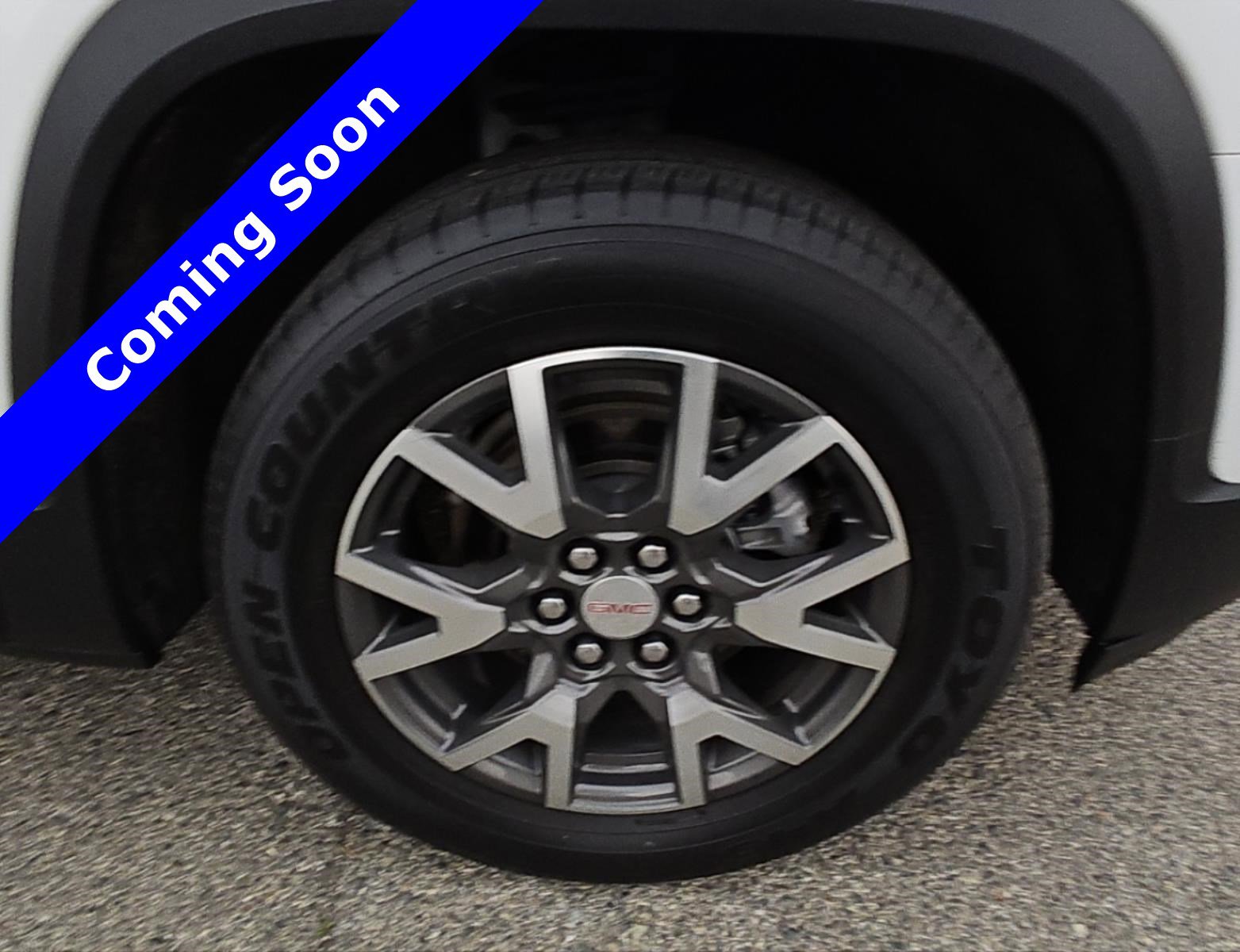 Used 2021 GMC Acadia SLE image 7