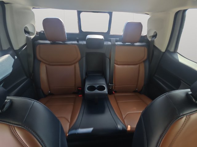 Used 2022 Ford Maverick Lariat w/ Lariat Luxury Package FWD image 16