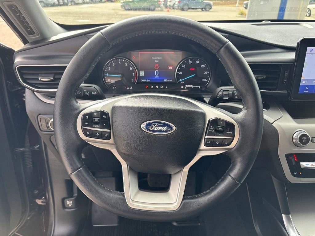 Used 2023 Ford Explorer XLT w/ Equipment Group 202A image 28