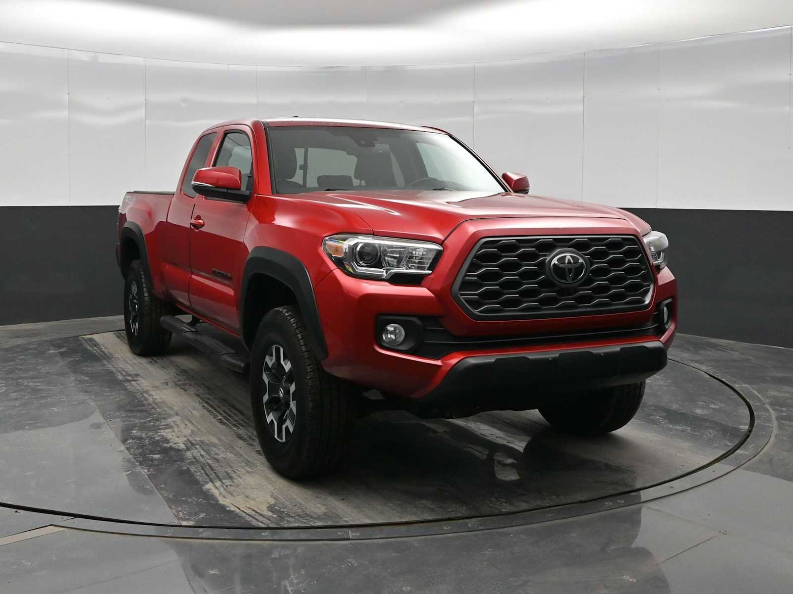 Used 2020 Toyota Tacoma TRD Off-Road video 2