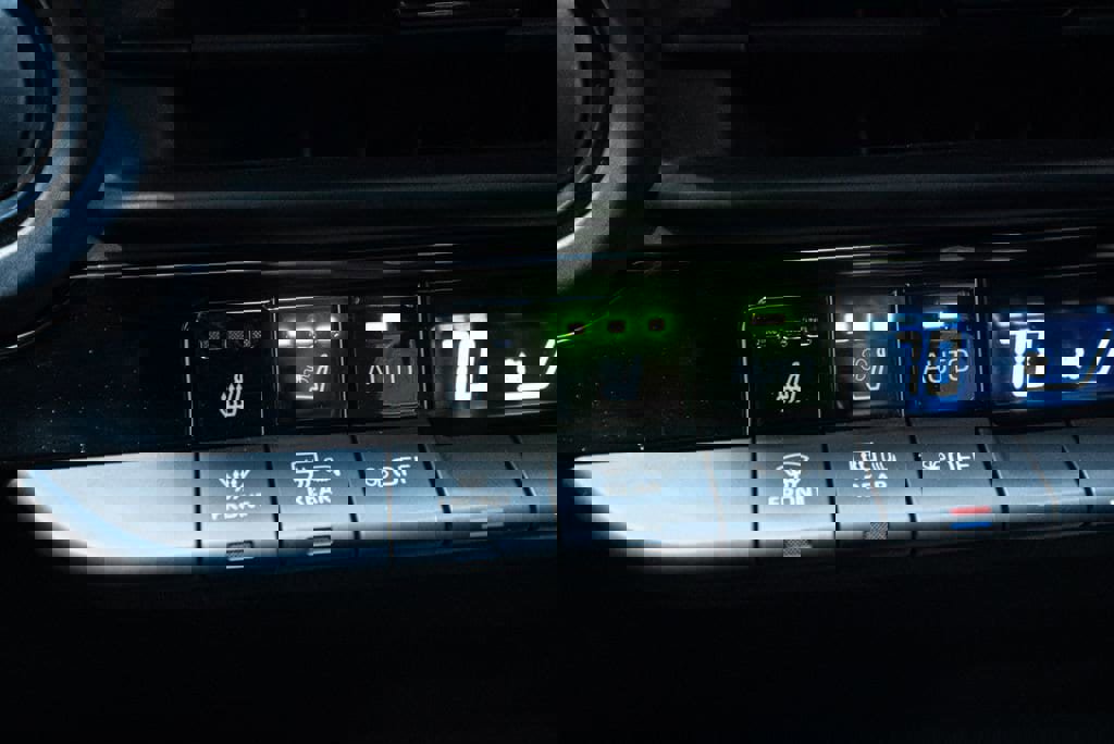 Certified 2024 Toyota Crown Limited AWD/4WD image 28