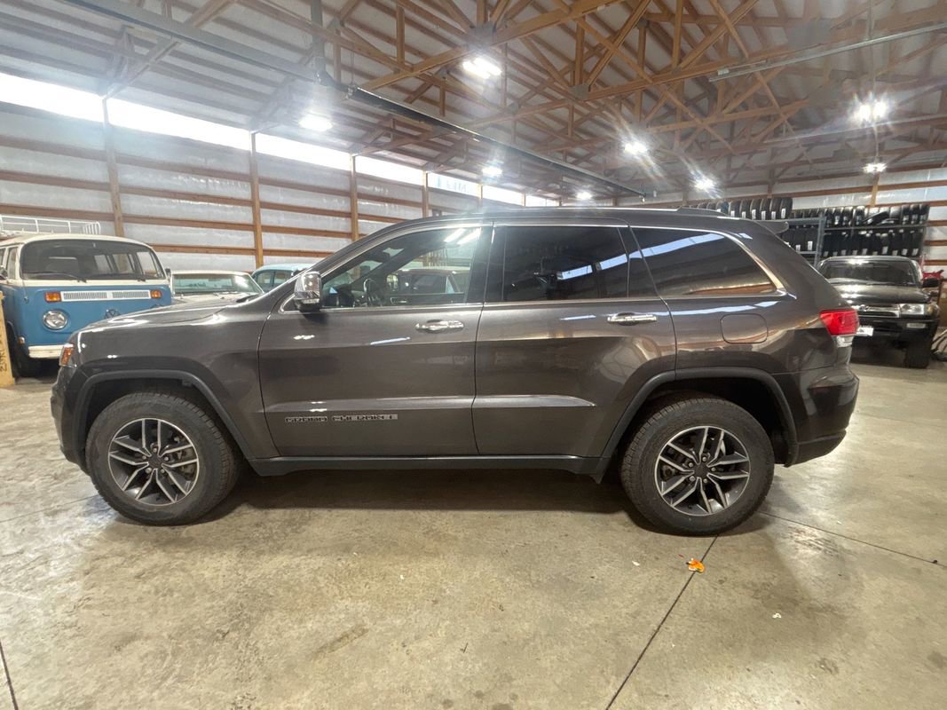 Used 2019 Jeep Grand Cherokee Limited w/ Luxury Group II image 8